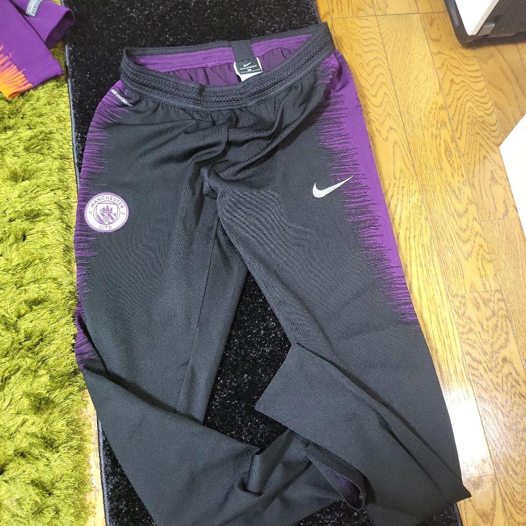 ヴェイパーニット ナイキ