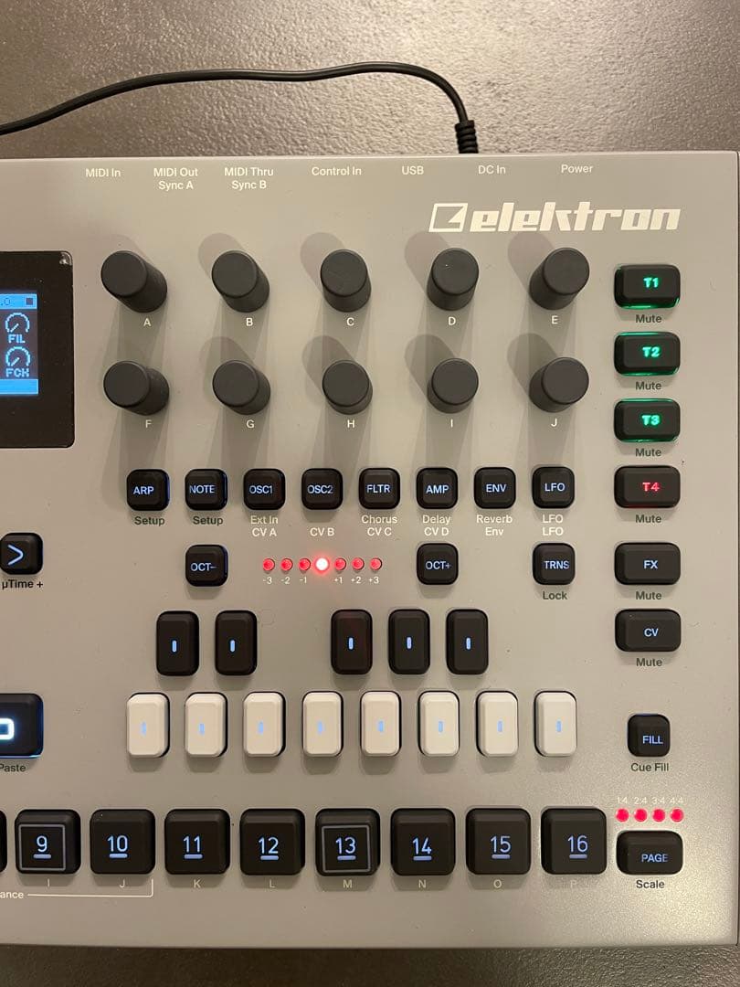 鍵盤楽器 Elektron Analog Four MK2