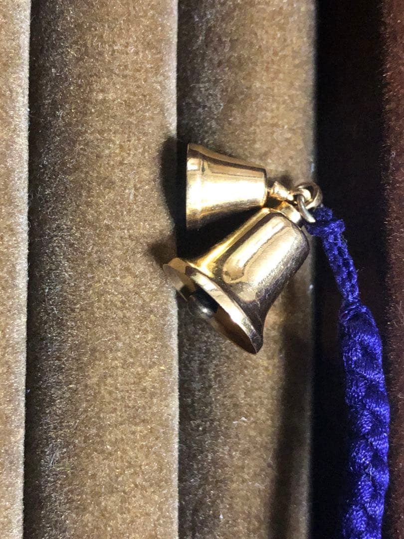 唯一無二 レトロ K18カウベル対根付け