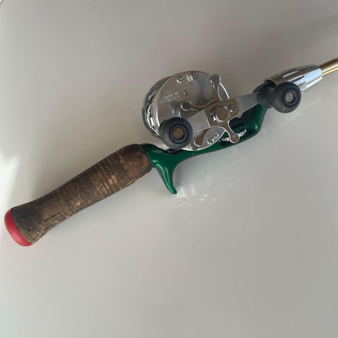 Abu Ambassadeur 2600C IAR右巻き&グラスロッド