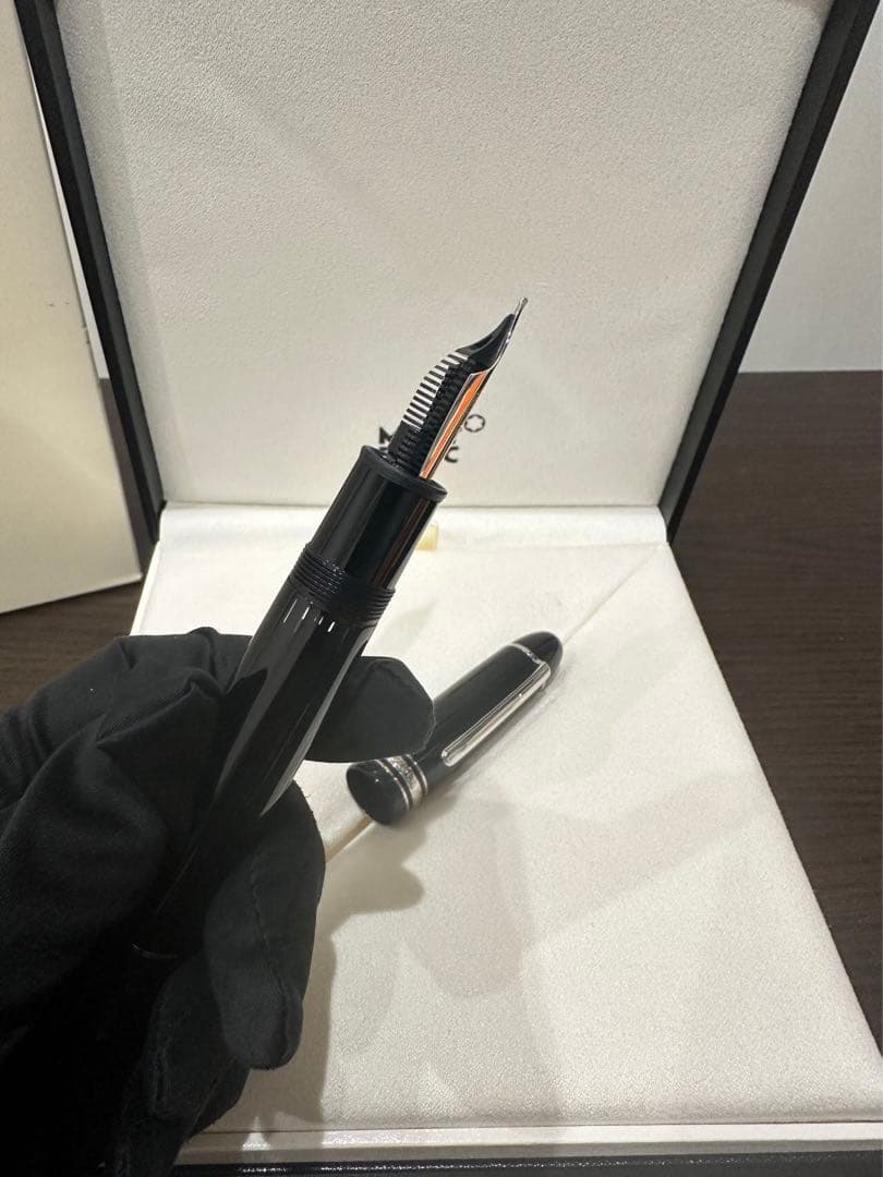 モンブラン万年筆 マイスターシュテュック プラチナコーティング P149 F