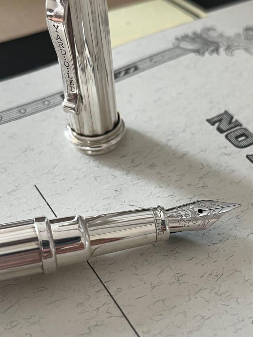 ヤードオレッド　コリンシャン　万年筆