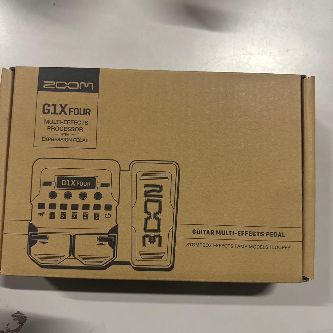 ZOOM ズーム G1X FOUR ギターマルチエフェクター