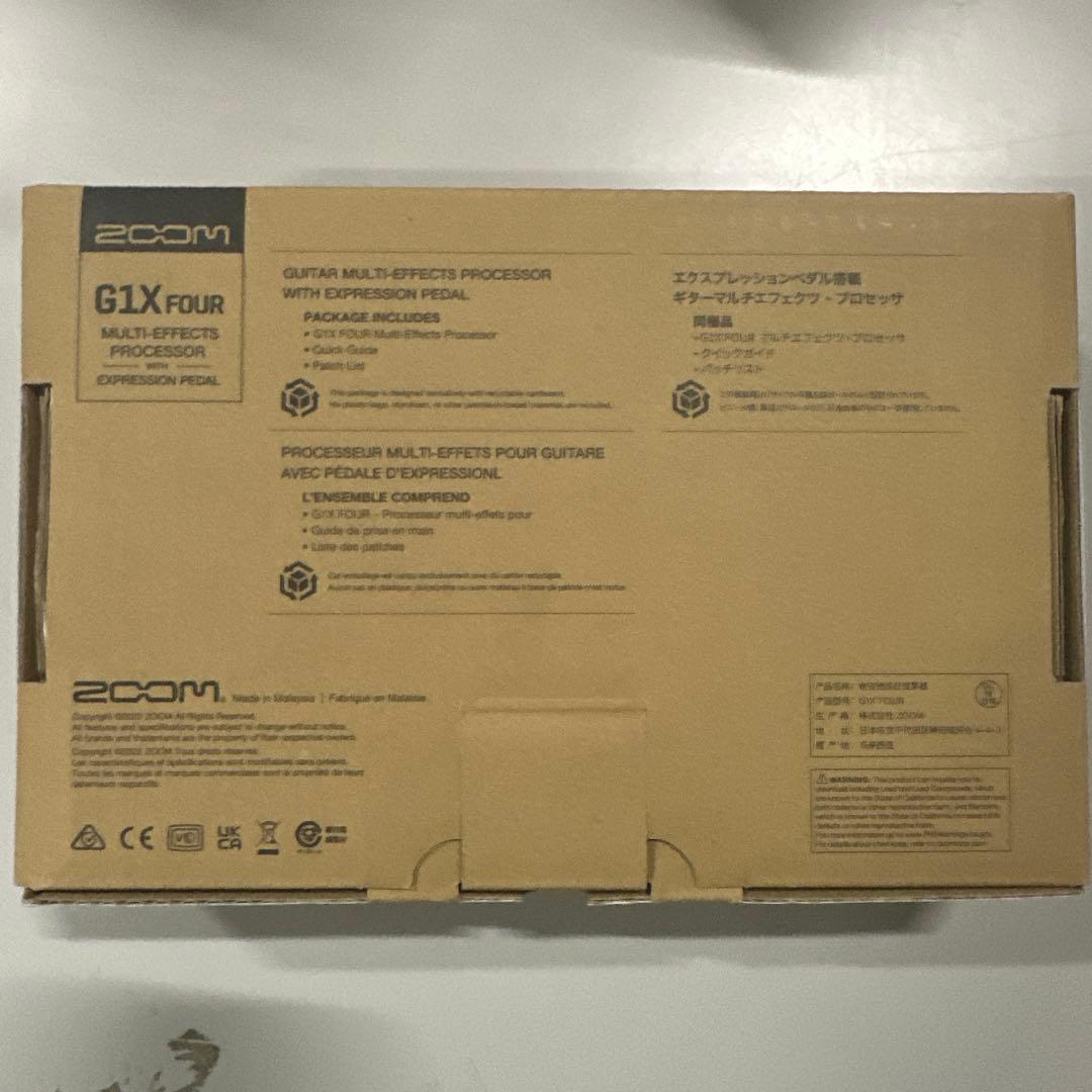 ZOOM ズーム G1X FOUR ギターマルチエフェクター