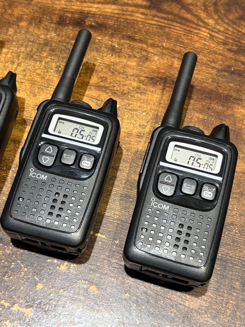 アイコム トランシーバー IC-4300 ＋充電器・インカム付き 4台セット