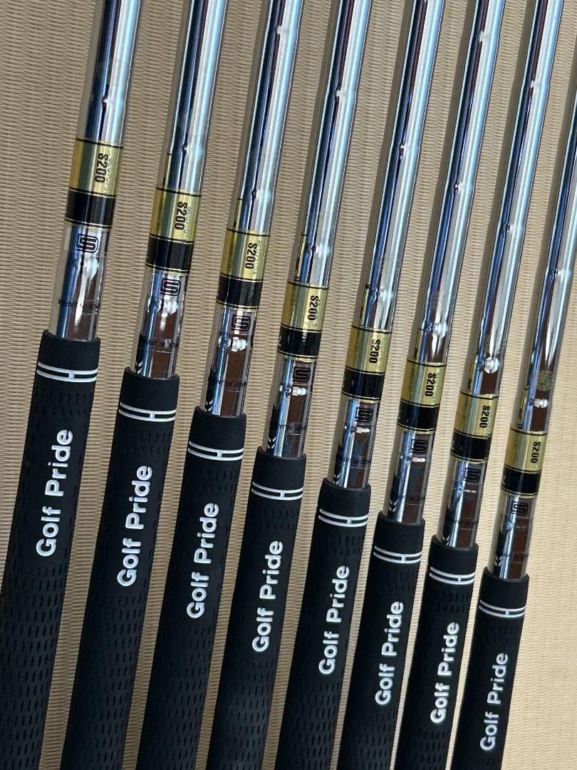 超美品 YONEX CYBER STAR アイアン 3I-PW 石川遼限定モデル