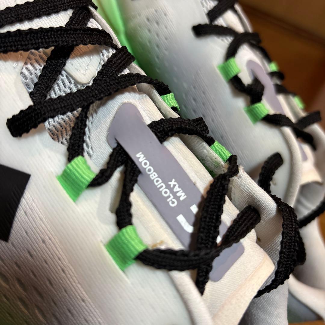 ON オン　クラウドブームマックス　　美品　26.5cm