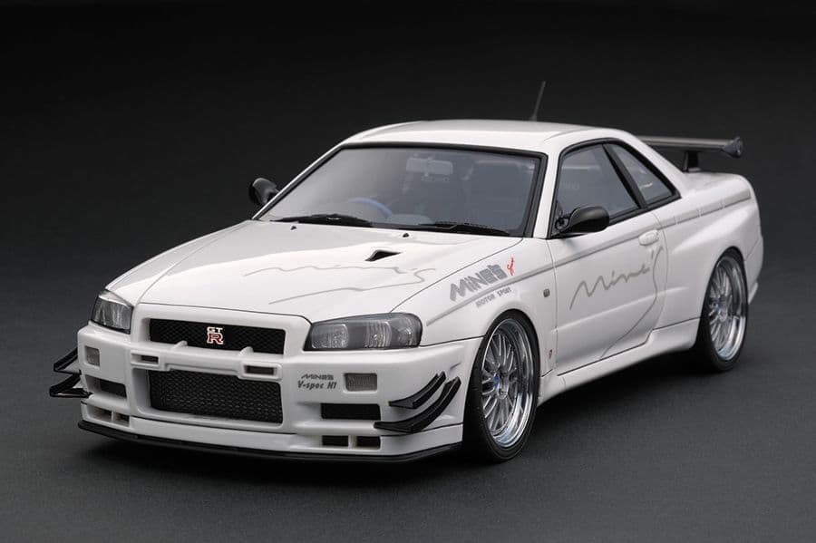 1/18 イグニッションモデル　日産　スカイラインGT-R Mine's R34