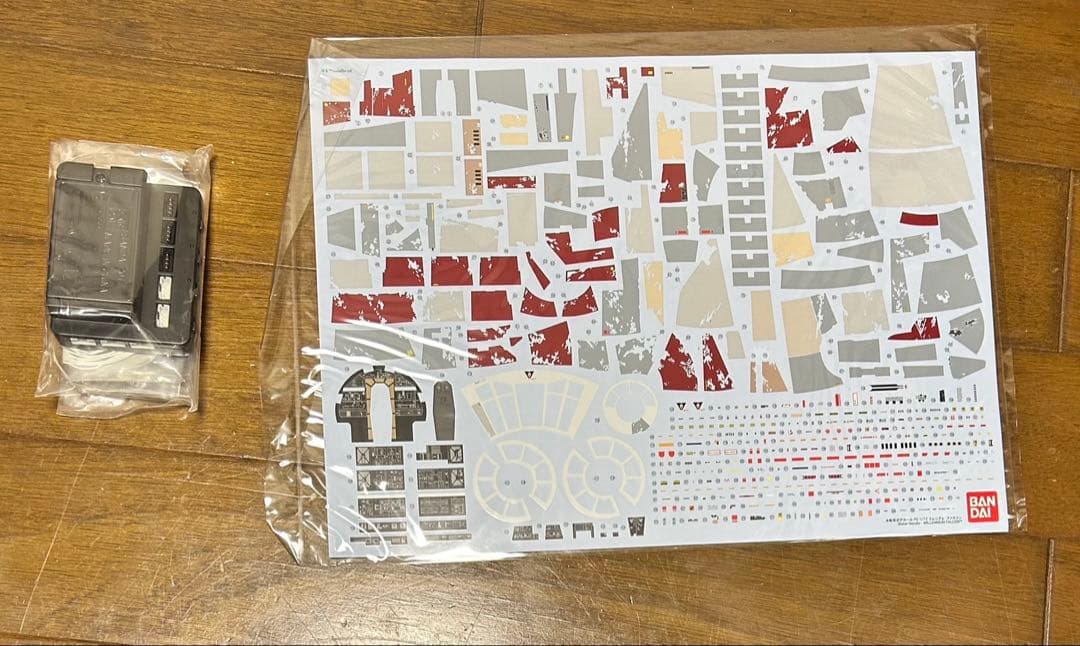 プレミアムバンダイ 限定版 1/72 PG ミレニアム ・ ファルコン)