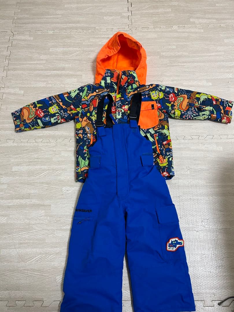 クイックシルバー　キッズ　スノーウェア