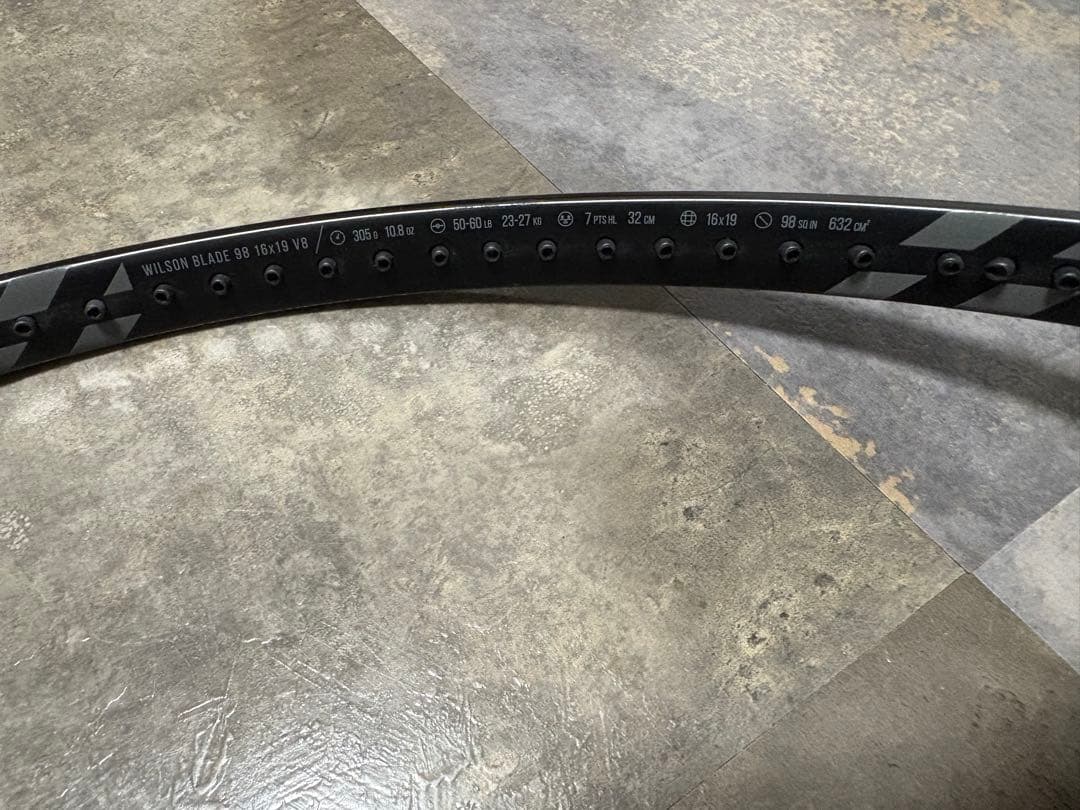 ウィルソン ブレード98 V8 ナイトセッション 限定モデル
