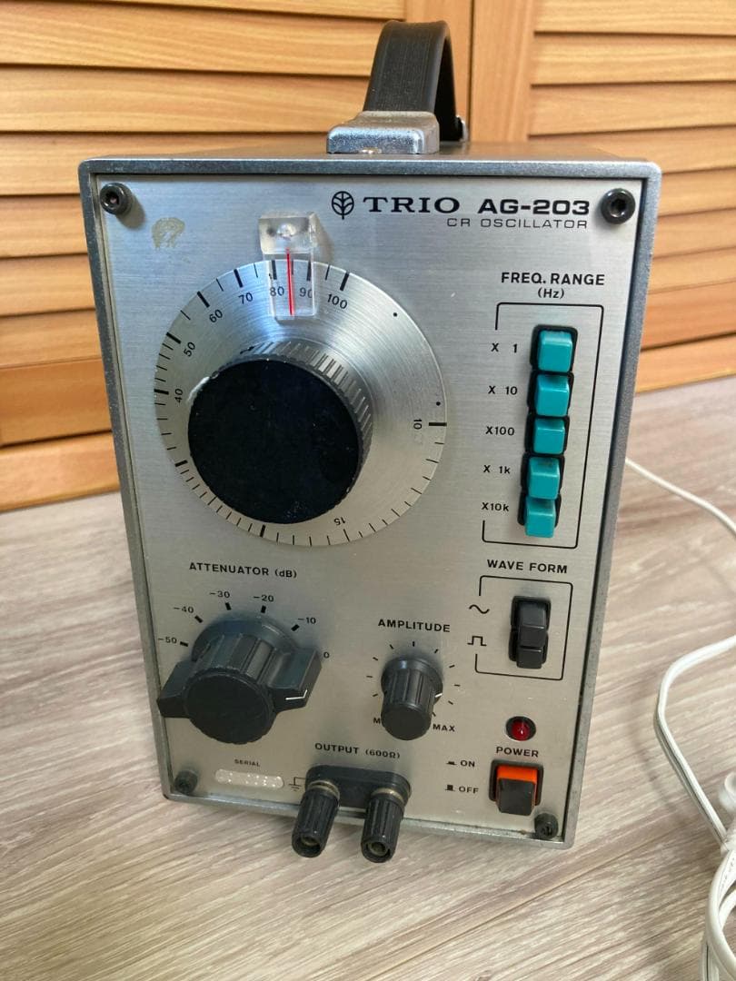 TRIO AG-203 CRオシレーター
