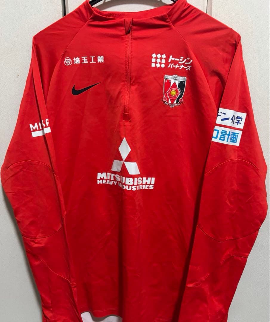 浦和レッズ選手支給トレーニングピステ