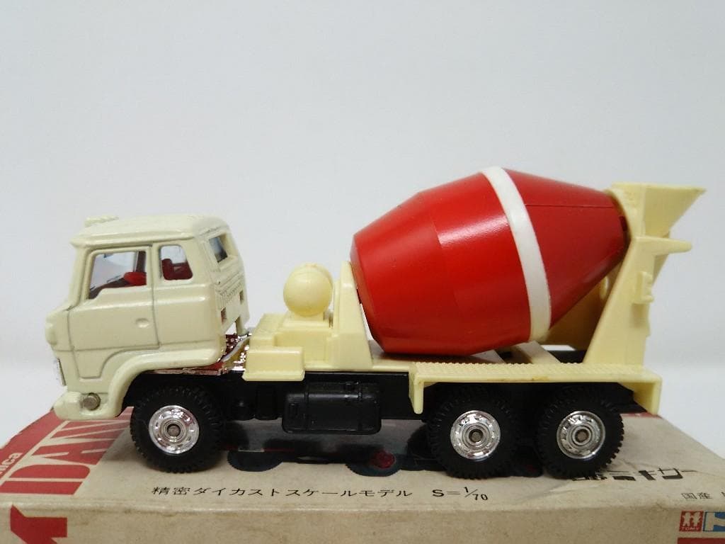■ TOMICA トミカダンディ『1/70 Ｍ-23 日野ミキサー 希少モデル。