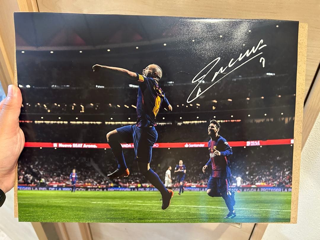 k*h様 【貴重】イニエスタ　直筆サイン入り写真