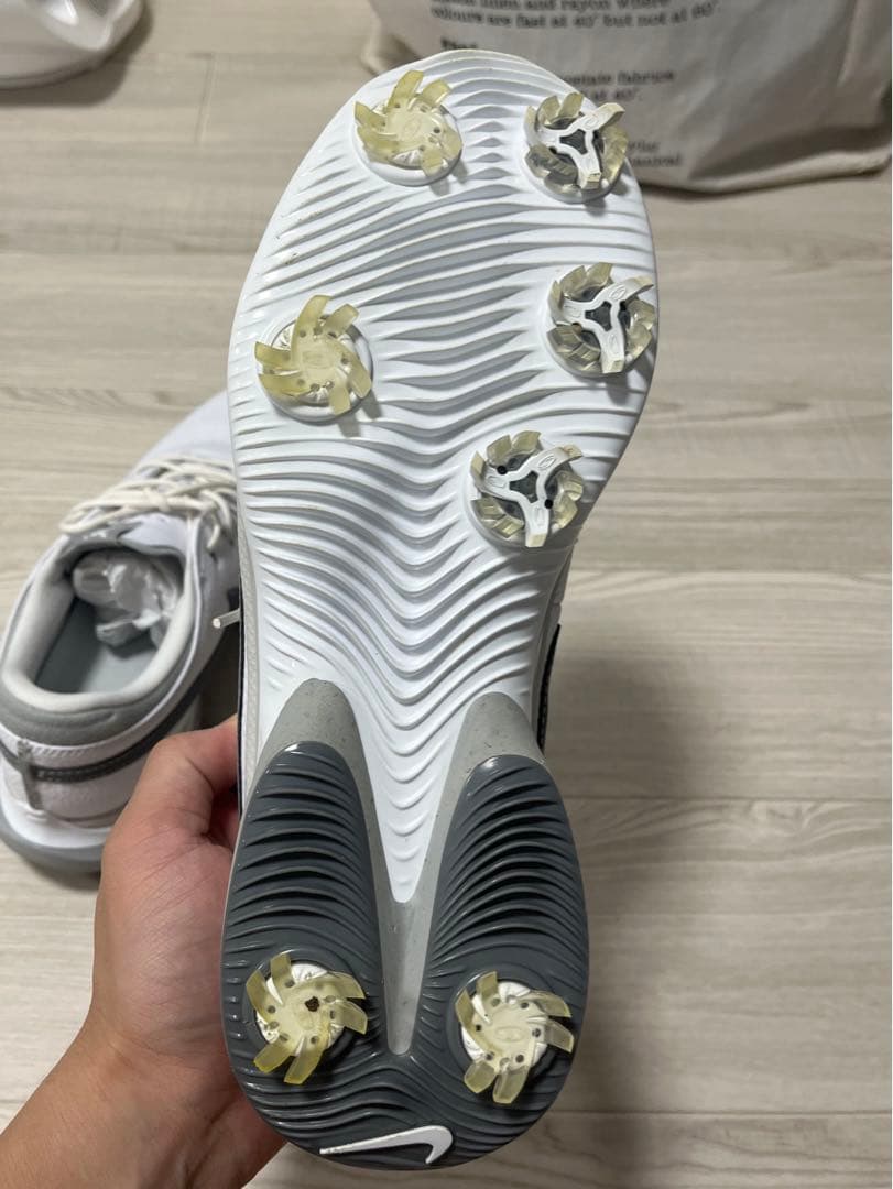 【最終値下げ！】ナイキ　エアズームビクトリーツアー3