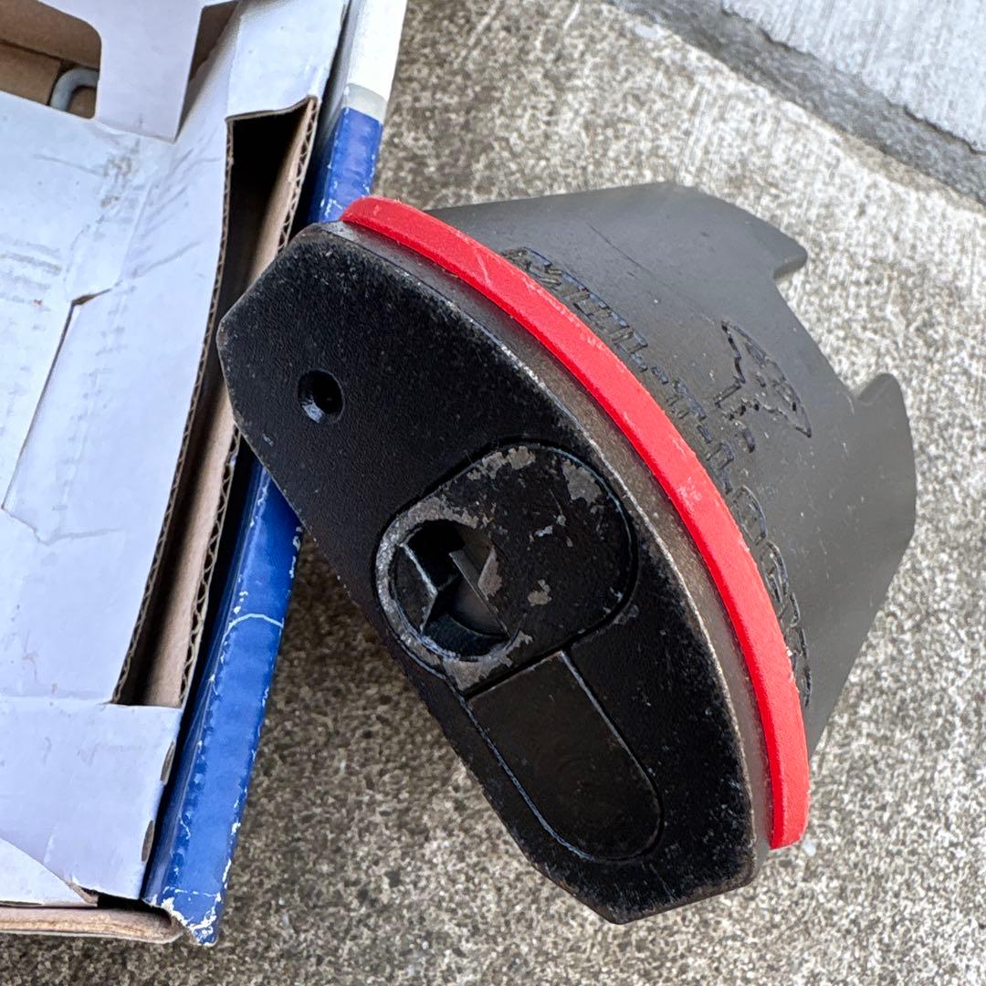 MUL-T-LOCK 南京錠