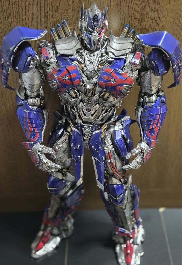 トランスフォーマー　スリーエー オプティマスプライム 最後の騎士王ver