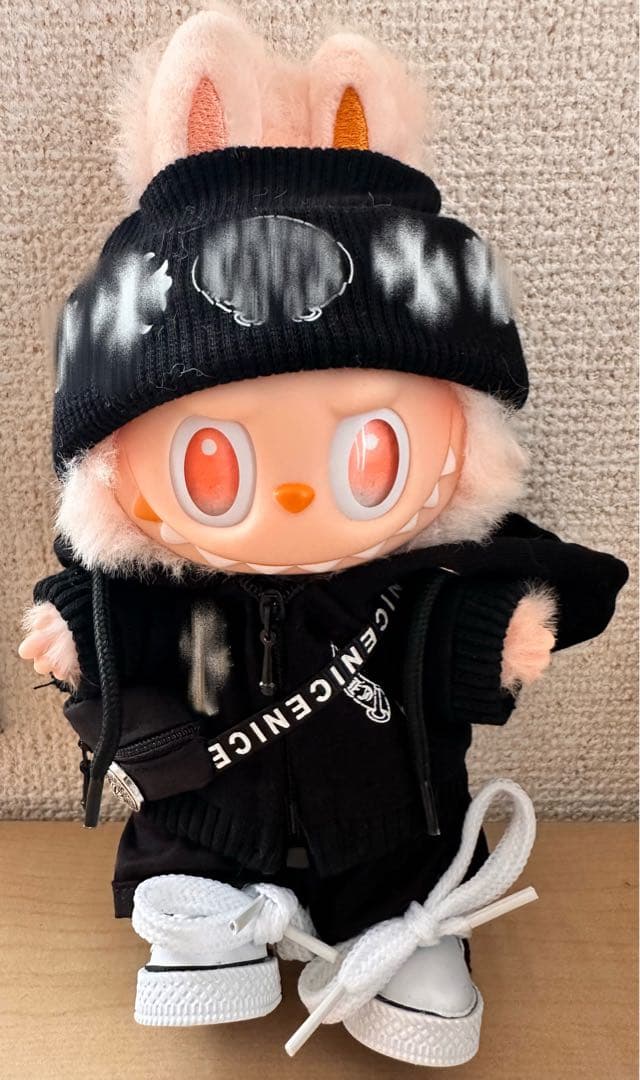 LABUBU 本体&着せ替え5点セット