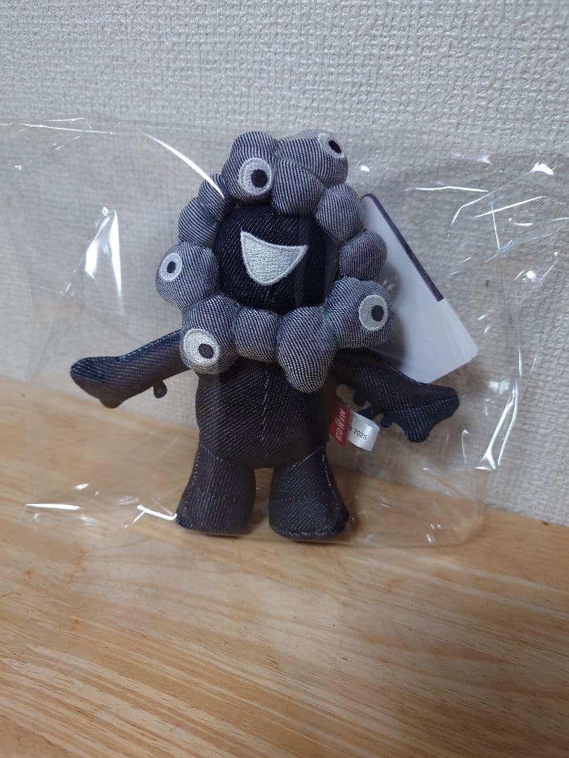 EXPO2025 EDWIN デニムミャクミャク チェーン付きぬいぐるみ