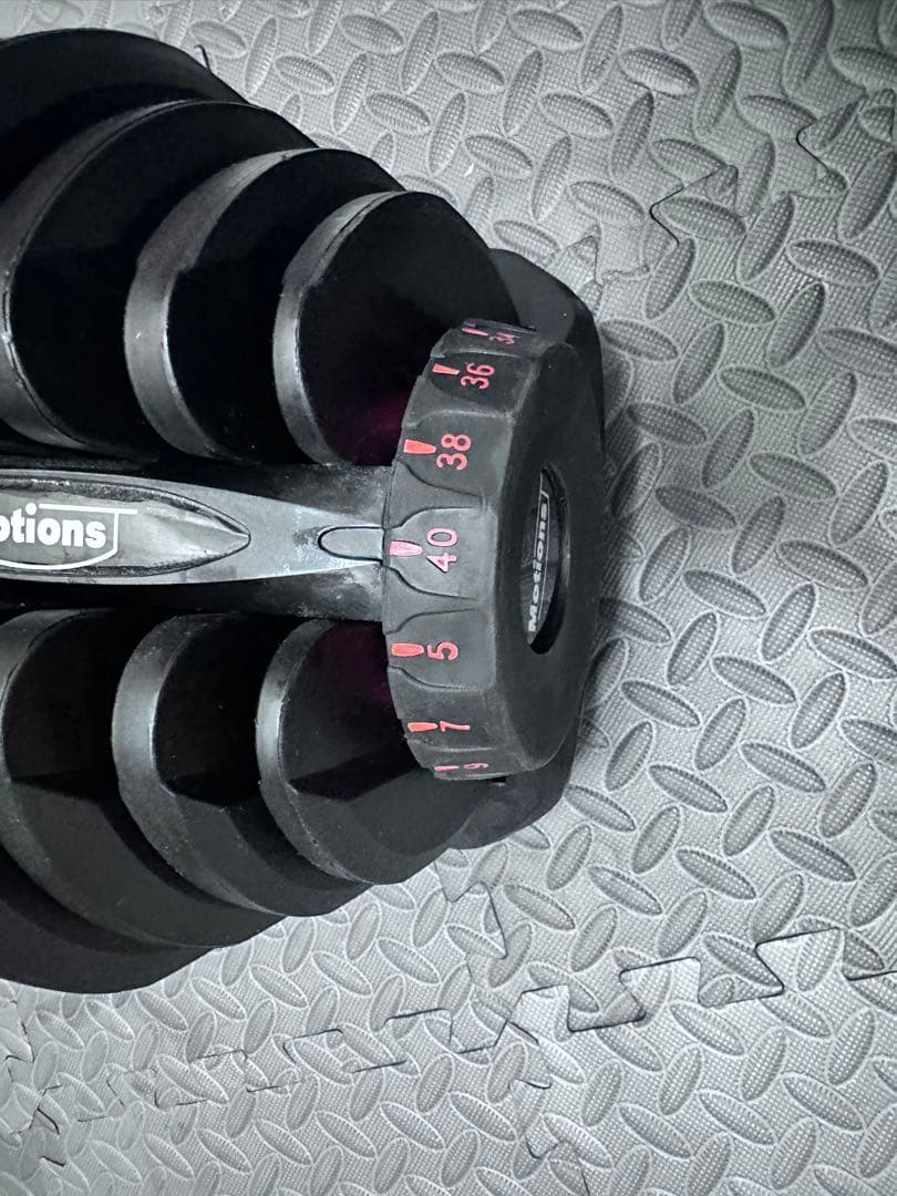 『ネガイ【BOSEファン】』【送料込み】ダンベル　可変式　40kg 　1個