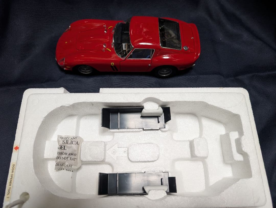 京商　ミニカー 1/18 Ferrari 250 GTO