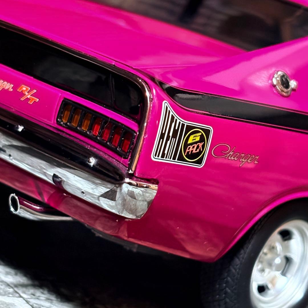 1/18 CC クライスラー ヴァリアント E38 R/T チャージャー