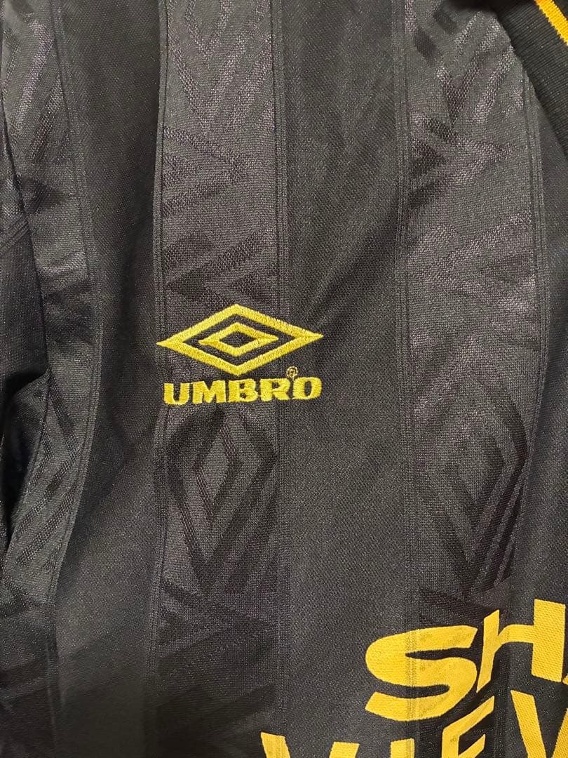 93-95マンチェスターユナイテッド　 umbro(ブラック) L