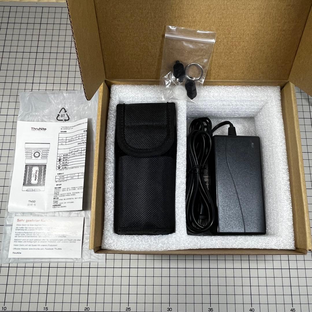 ラグーナ超美品Thru Nite TN50 爆光車のライトより明るい16