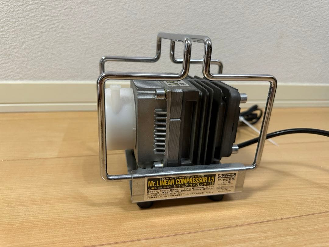 プラモデル　模型　エアブラシ塗装用品セット　初心者にも最適セット　中古