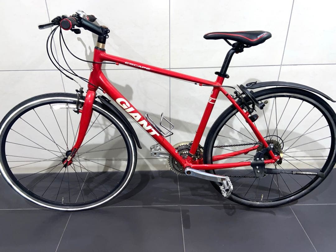 美品！GIANT escape R3クロスバイク　ジャイアント　エスケープrx3