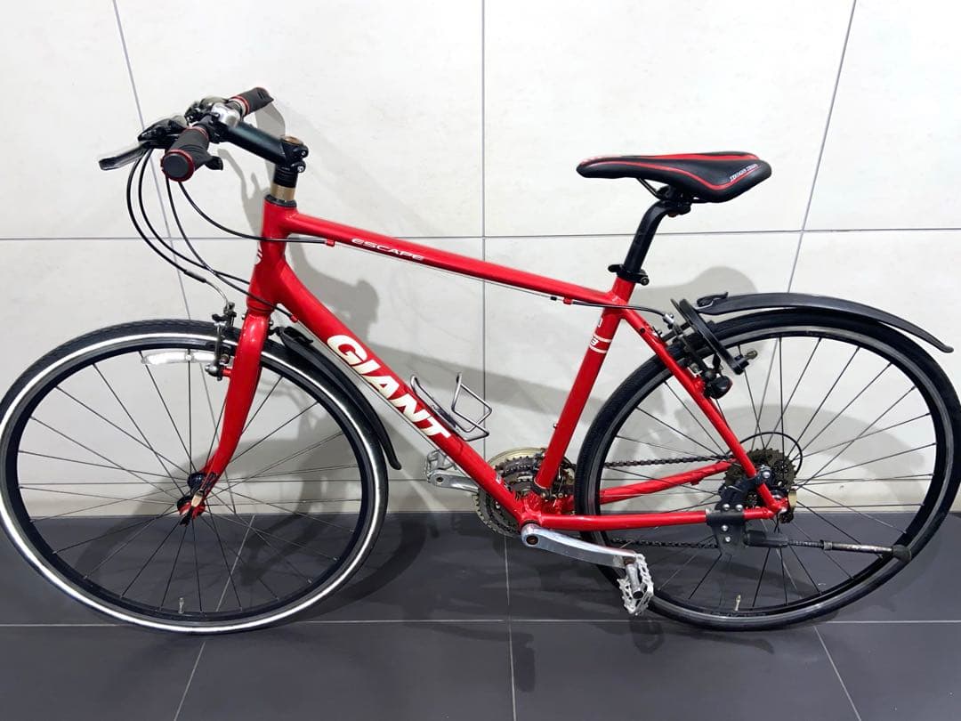 美品！GIANT escape R3クロスバイク　ジャイアント　エスケープrx3