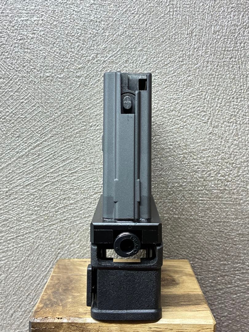 R7-39 東京マルイ GBB M4 マガジンアダプター 外部ソース仕様