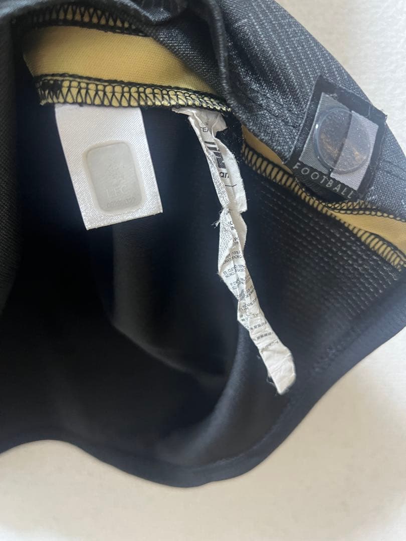 リバプールFC 18/19UCL優勝記念ユニフォーム　黒×金　L-XLサイズ