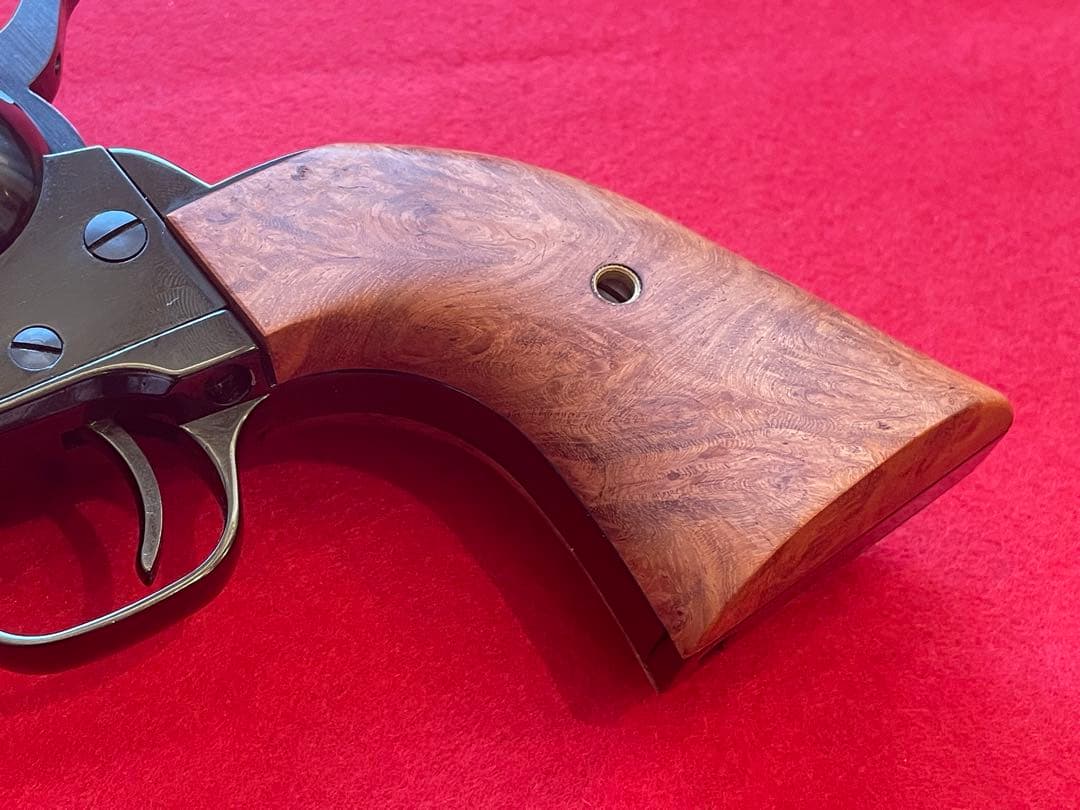 タナカ Colt SAA DCスチールフィニッシュ　木グリ　ガスリボルバー