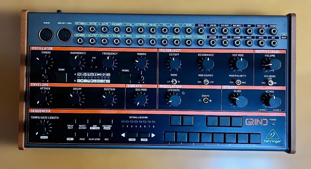 BEHRINGER GRIND セミモジュラーシンセサイザー・DAW・DTR