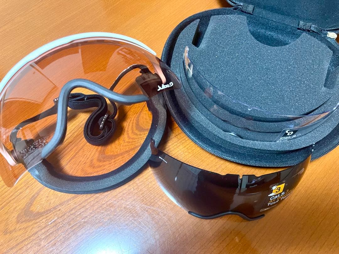 スキーゴーグル レンズ3枚　付属ケース付き　バイアスロン【美品　Julbo 】