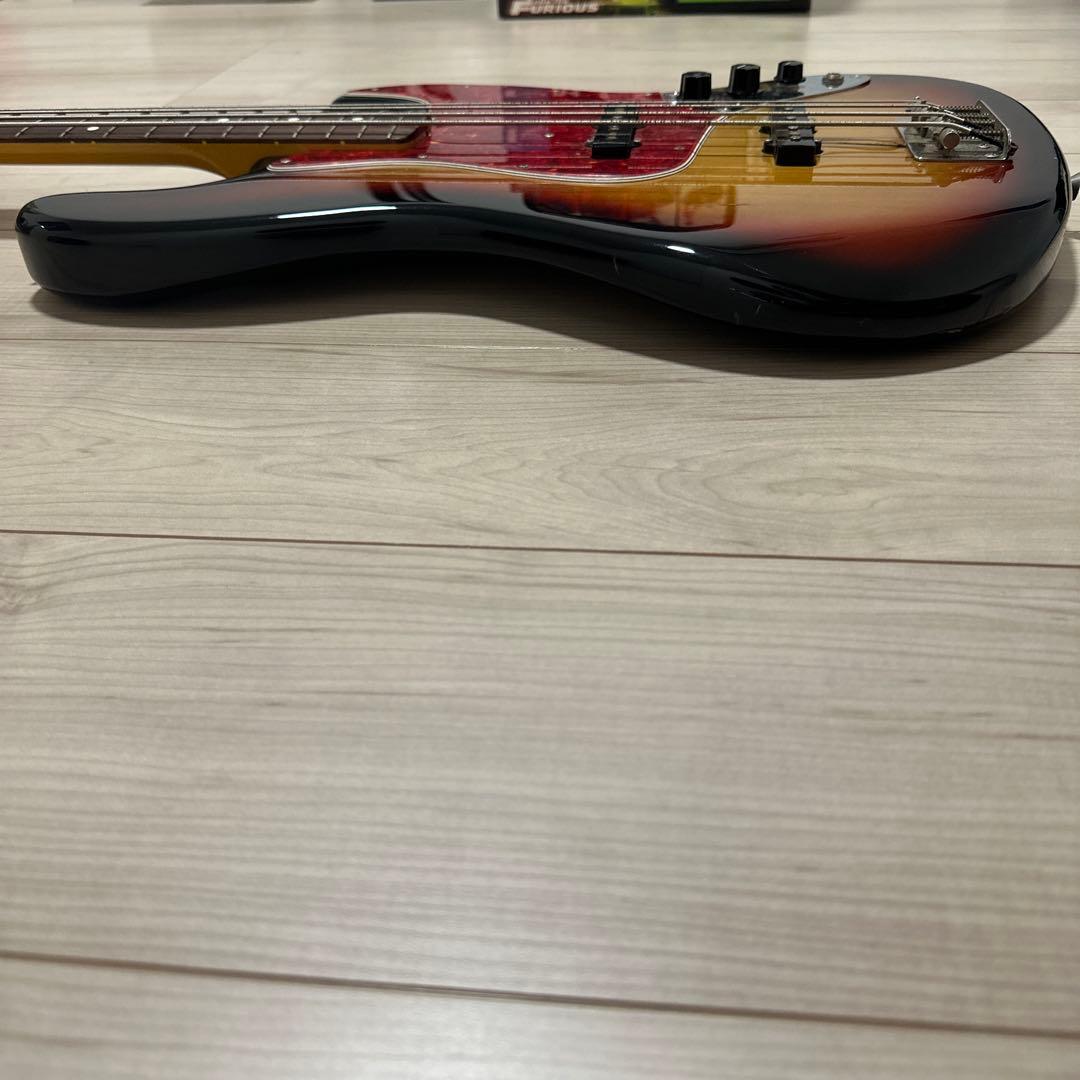 Fender Japan ベース　JB62