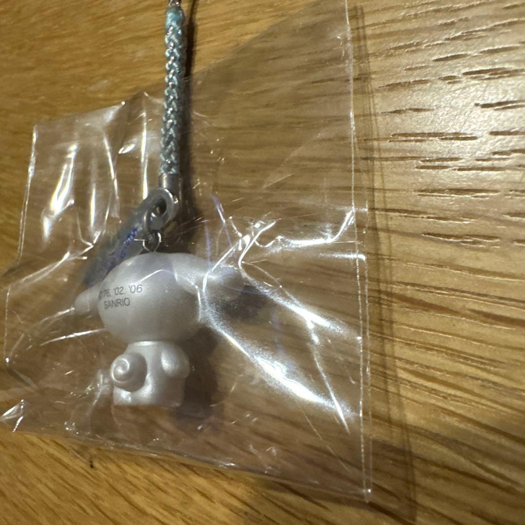 かぶりんぼキティ　シナモロール☆バッドばつ丸☆根付け ストラップ