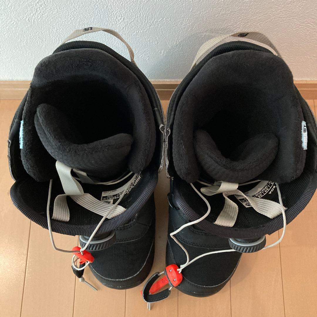 美品24.0 BURTON MINT BOAスノーボードブーツ ブラック