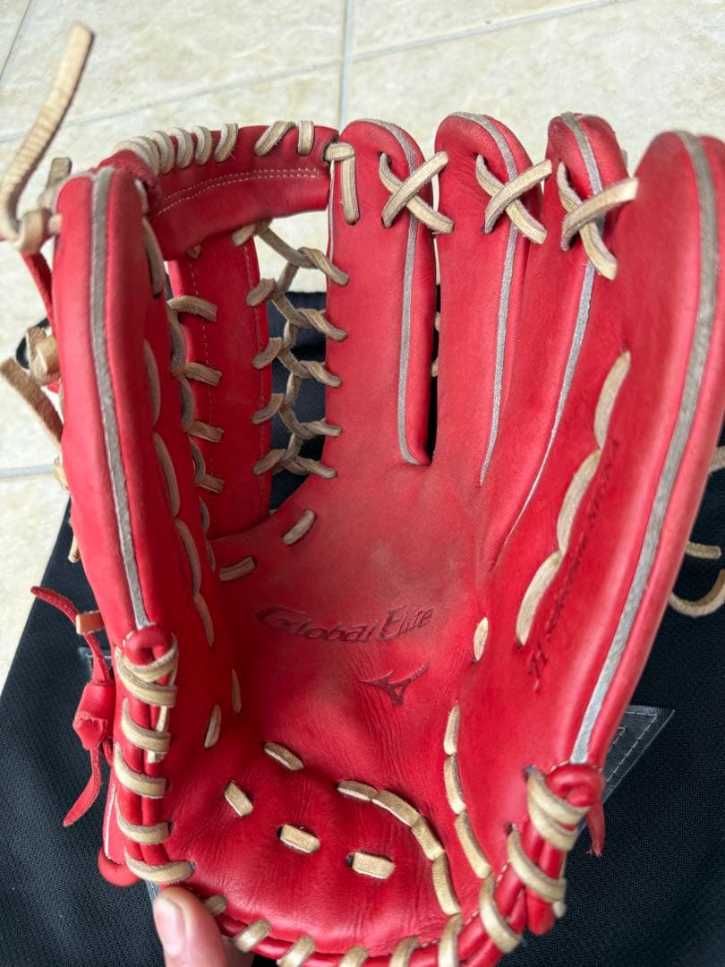 大幅値下げ♪ ♪週末セール♪Global Elite 軟式グローブ レッド