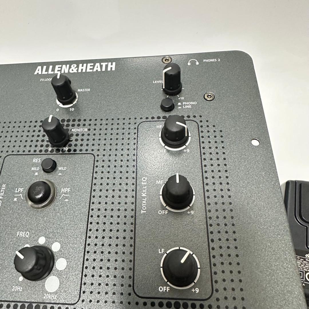 ALLEN & HEATH XONE:22 DJミキサー