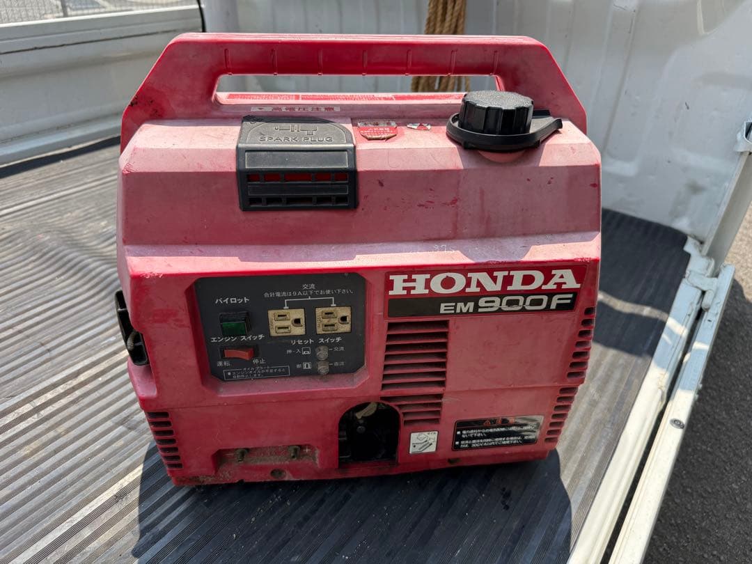 HONDA EM900F ポータブル発電機 赤