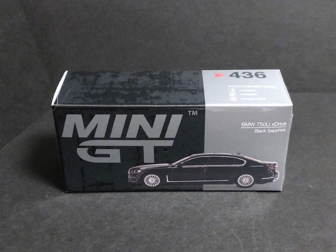 MINI GT 1/64  750Li xDrive ブラック
