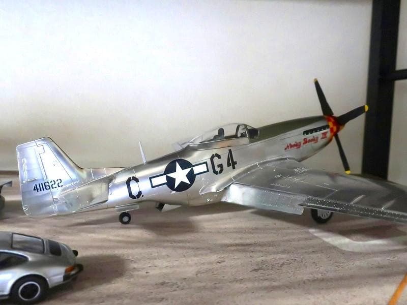 トップガン マーヴェリックでも登場 1/72 マスタング P51 塗装済完成品