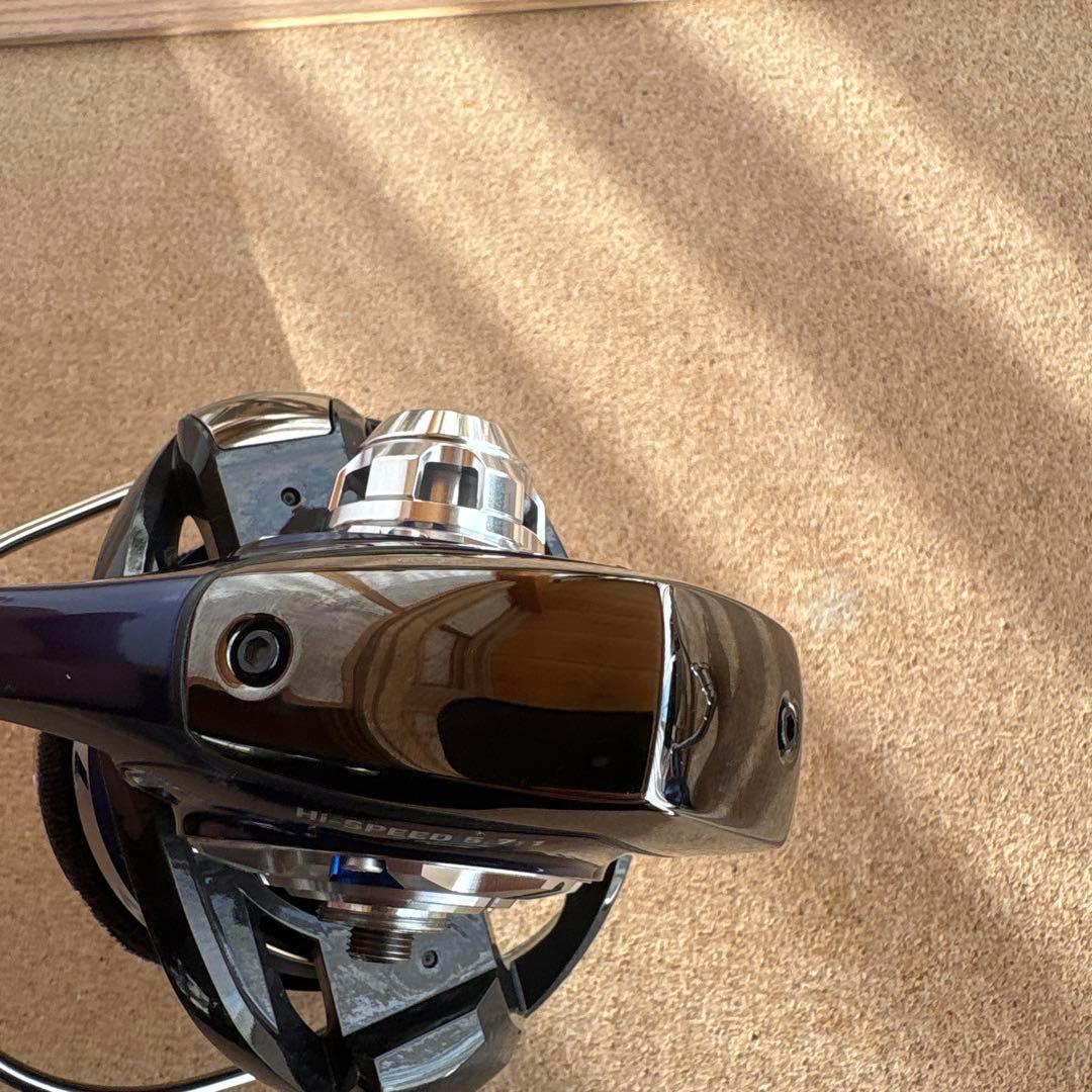 SALTIGA 8000 H スピニングリール