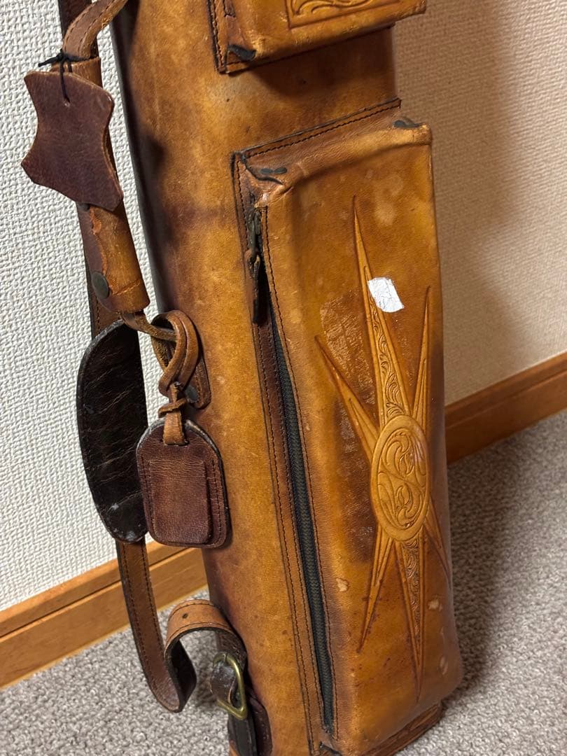 ビリヤードキューケース 素材レザー革