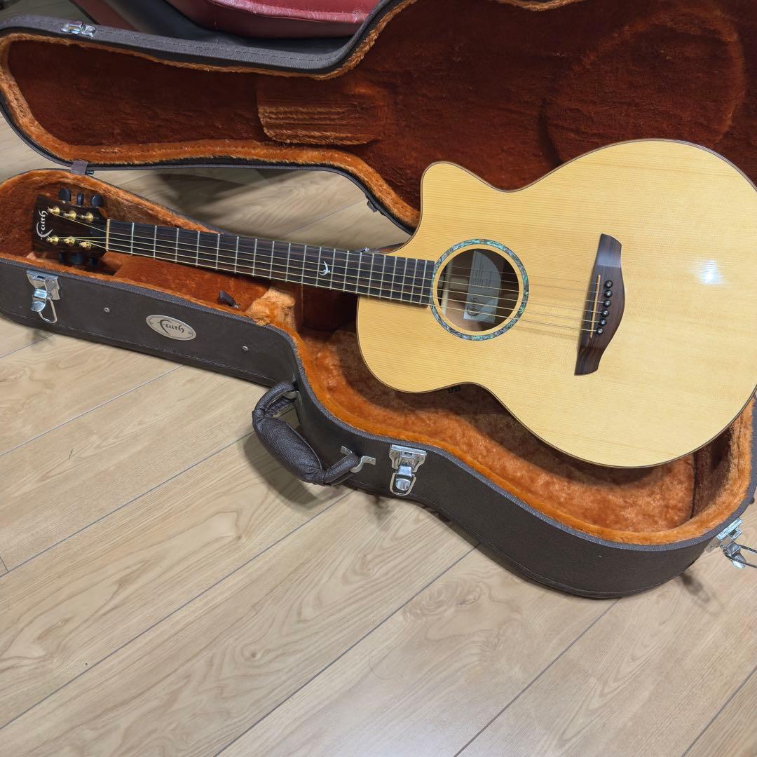 ふふエレアコ　Faith FV オール単板　純正ハードケース付 生産終了品