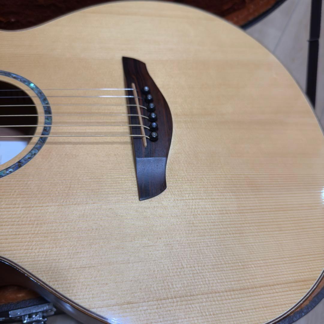 ふふエレアコ　Faith FV オール単板　純正ハードケース付 生産終了品