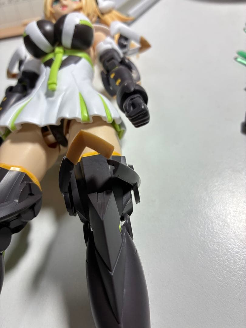 グランデスケール ジェネ　コトブキヤ 【組立済】